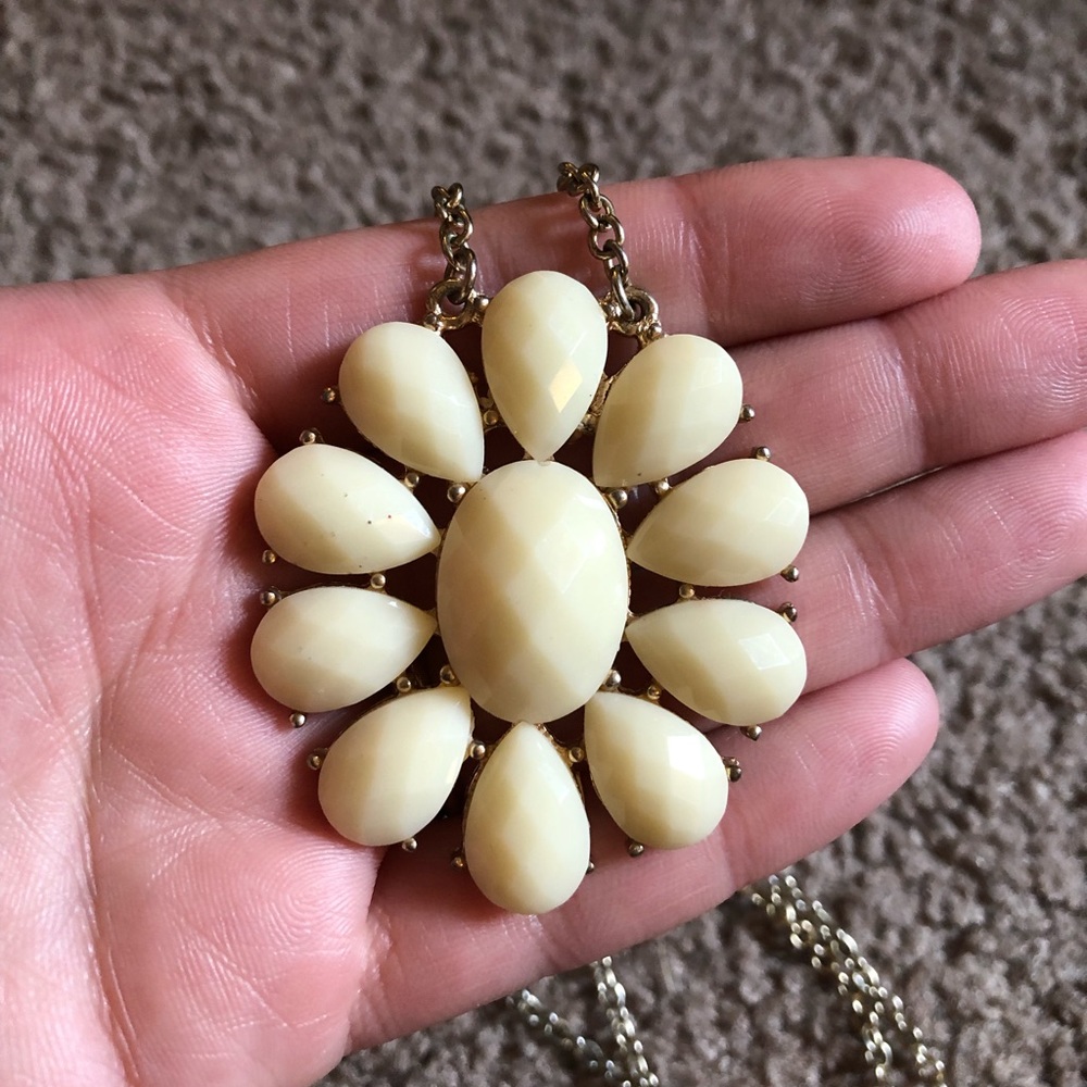 Long chain flower necklace